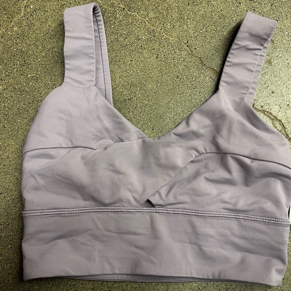 ✨Lululemon Wild Twist Bra
Dusty Dawn 4 - Picture 5 of 7